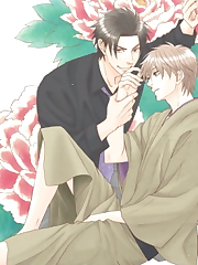 Tightrope tells the tale of the reluctant heir of a yakuza family and his childhood friend, and follows their love relationship that started budding in their school days and keeps developing slowly but surely.